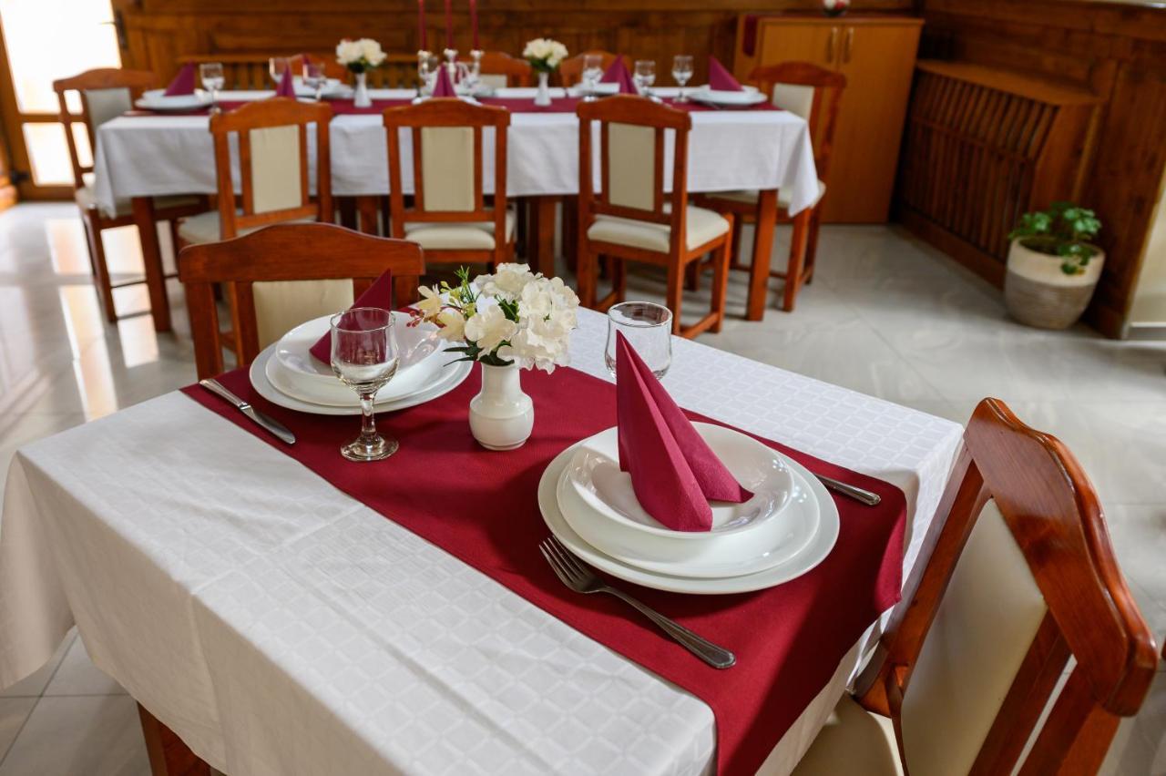 Juliu'S Panzio Csikszereda Otel Dış mekan fotoğraf